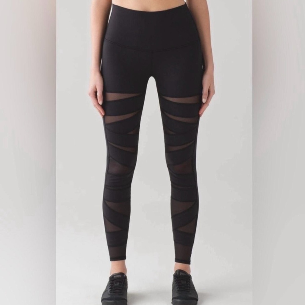 Lululemon Black Mesh Panel Leggings